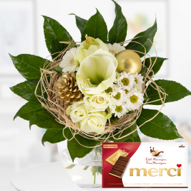 Christmas Bouquet Goldene Momente with chocolate