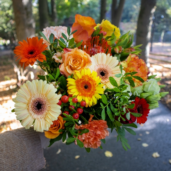 Order an autumn flower bouquet